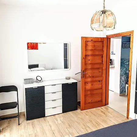 Apartman Morska Rosa شقة سالي